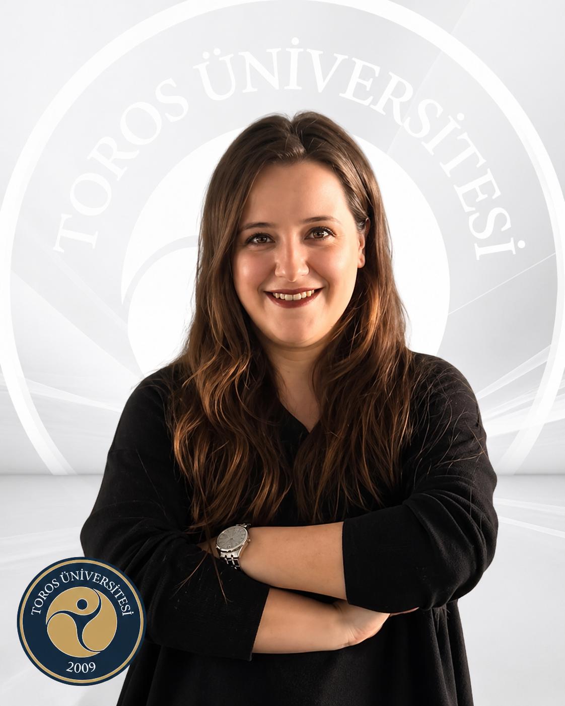DİLEK HANDE ESEN
